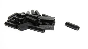Preview: Nylon Abstandshalter M3 x 20 mm | Innengewinde beidseitig | Ø 6 mm | PA6 Schwarz