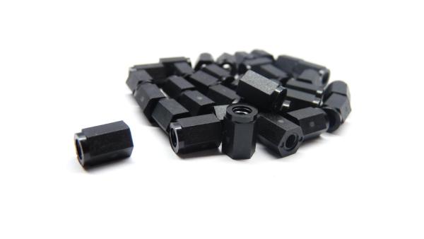 Nylon Abstandshalter M3 x 8 mm | Innengewinde beidseitig | Ø 6 mm | PA6 Schwarz